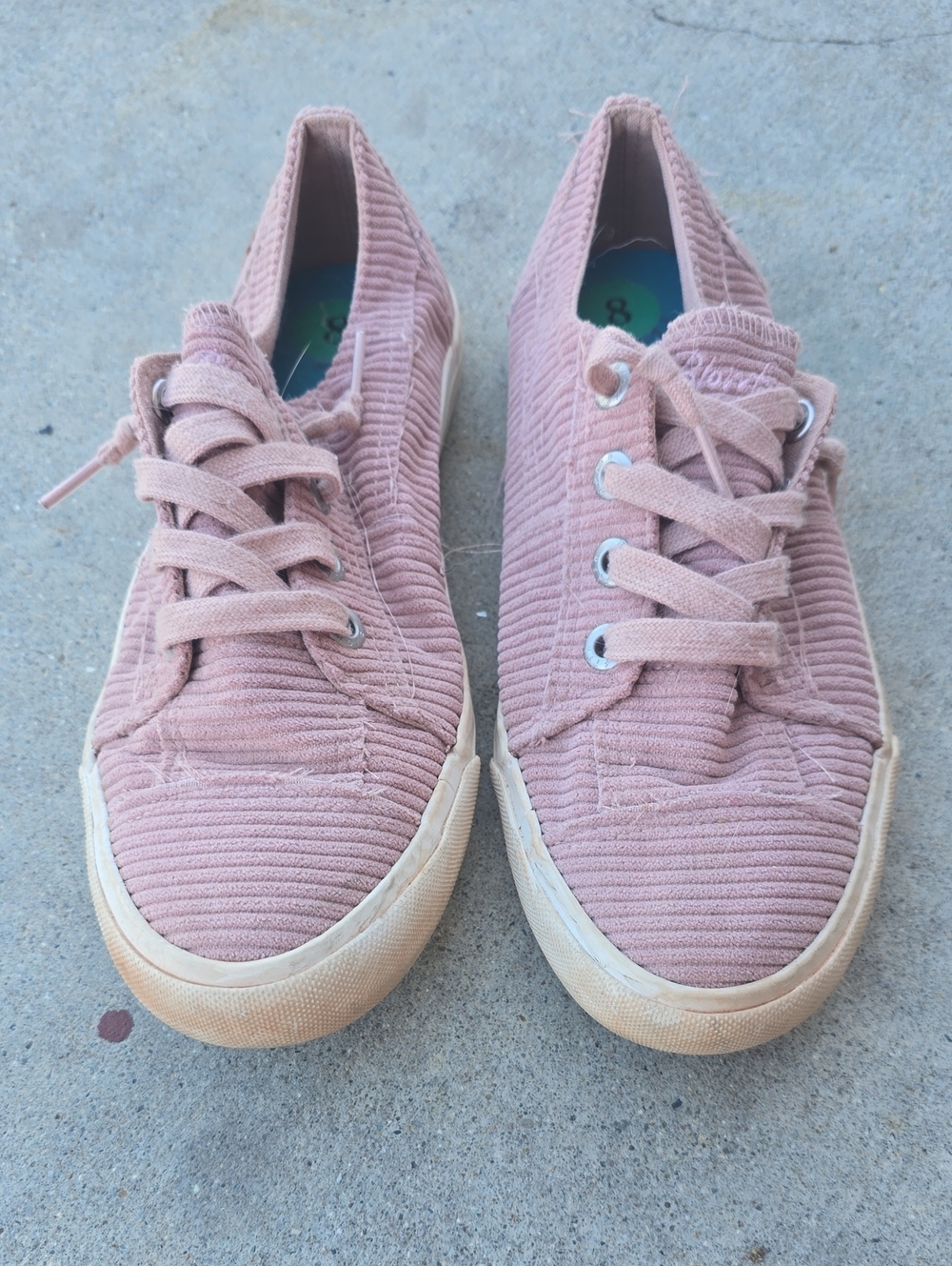 Women’s Blush Corduroy Lace-Up Sneakers